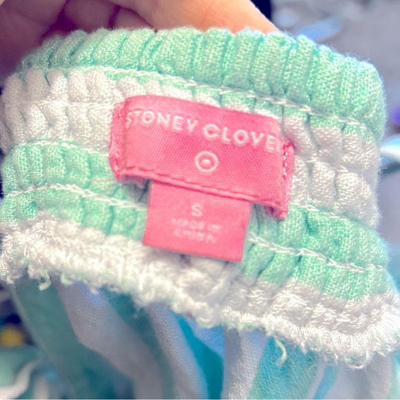 Target Stoney Clover Top - Picture 3 of 3